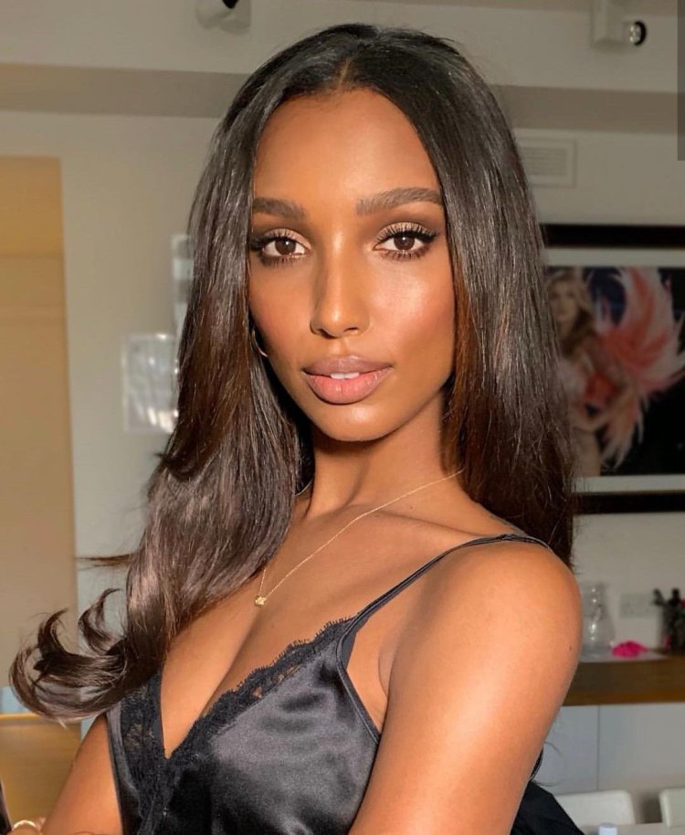 Жасмин Тукс