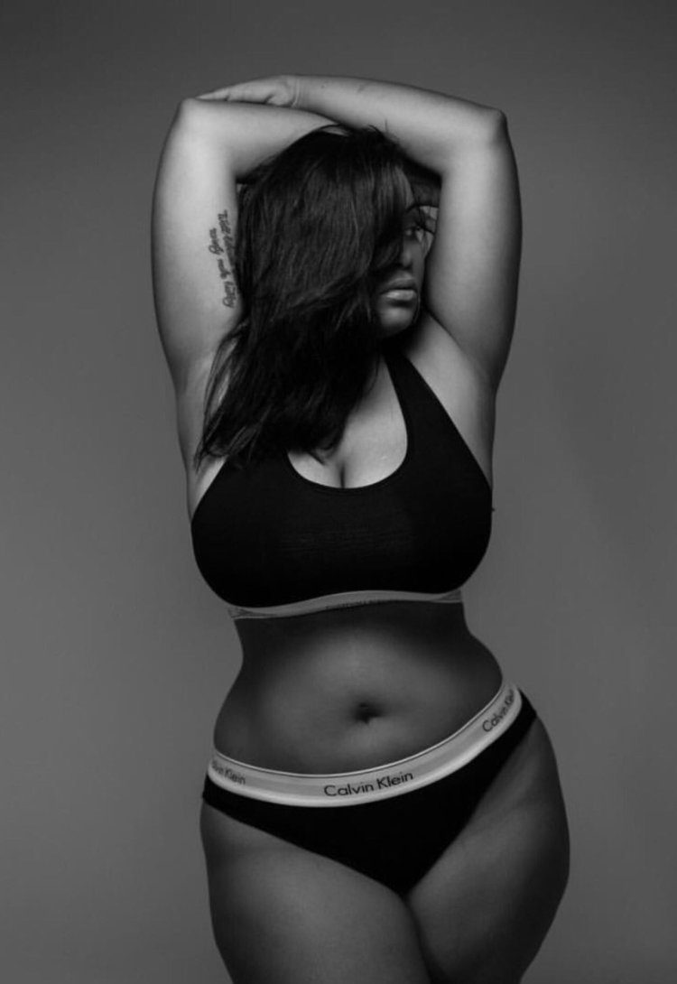 Belly девушка