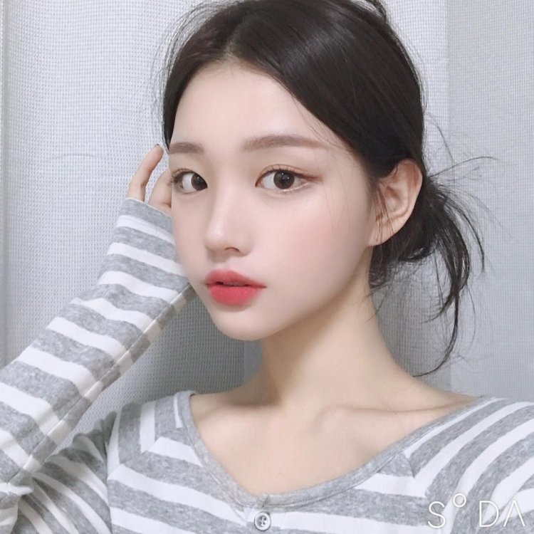 Sooviin38 без макияжа