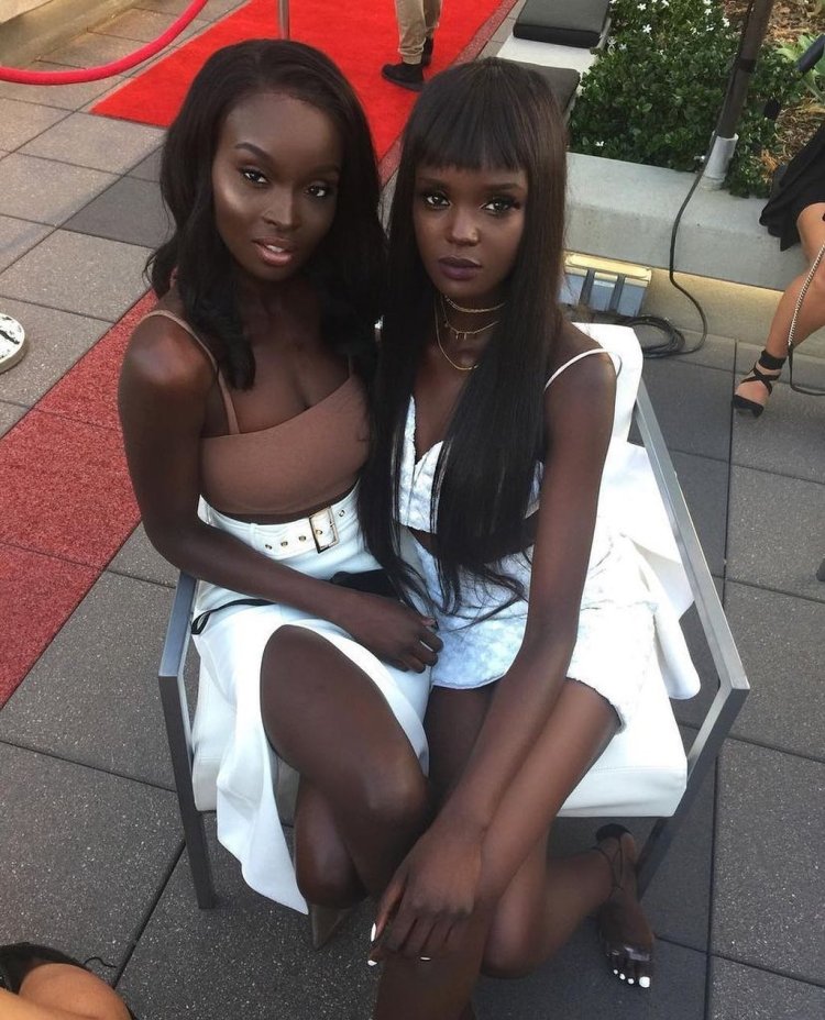Модель даки тот (Duckie thot) из Южного Судана