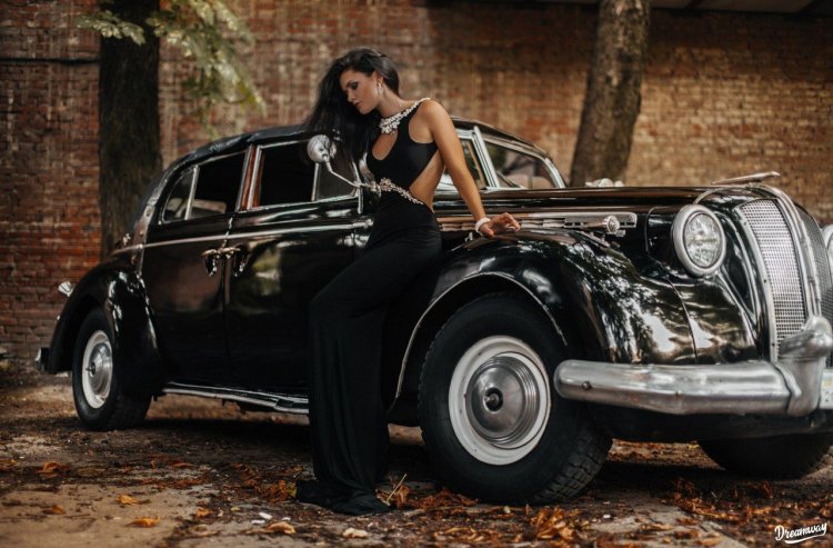 Женщина в автомобиле