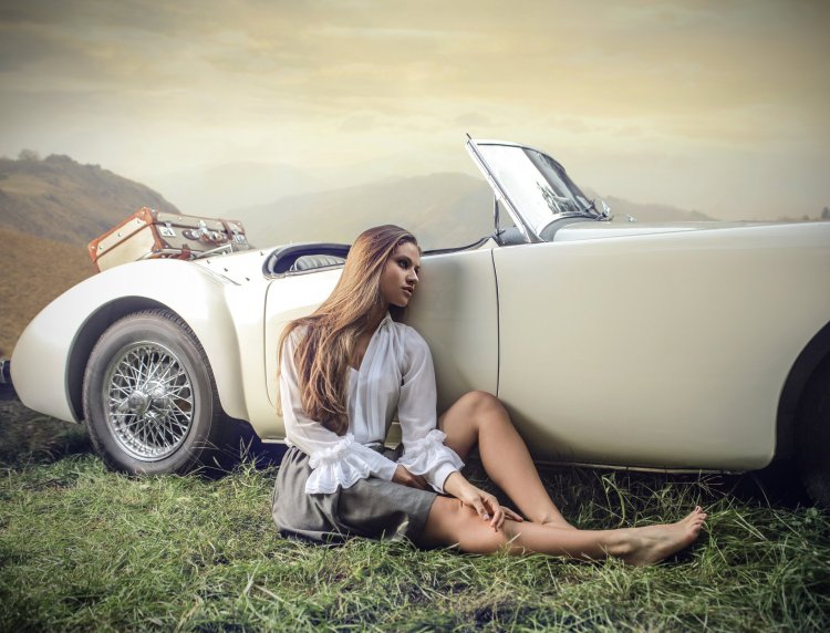 Ретро авто и девушки