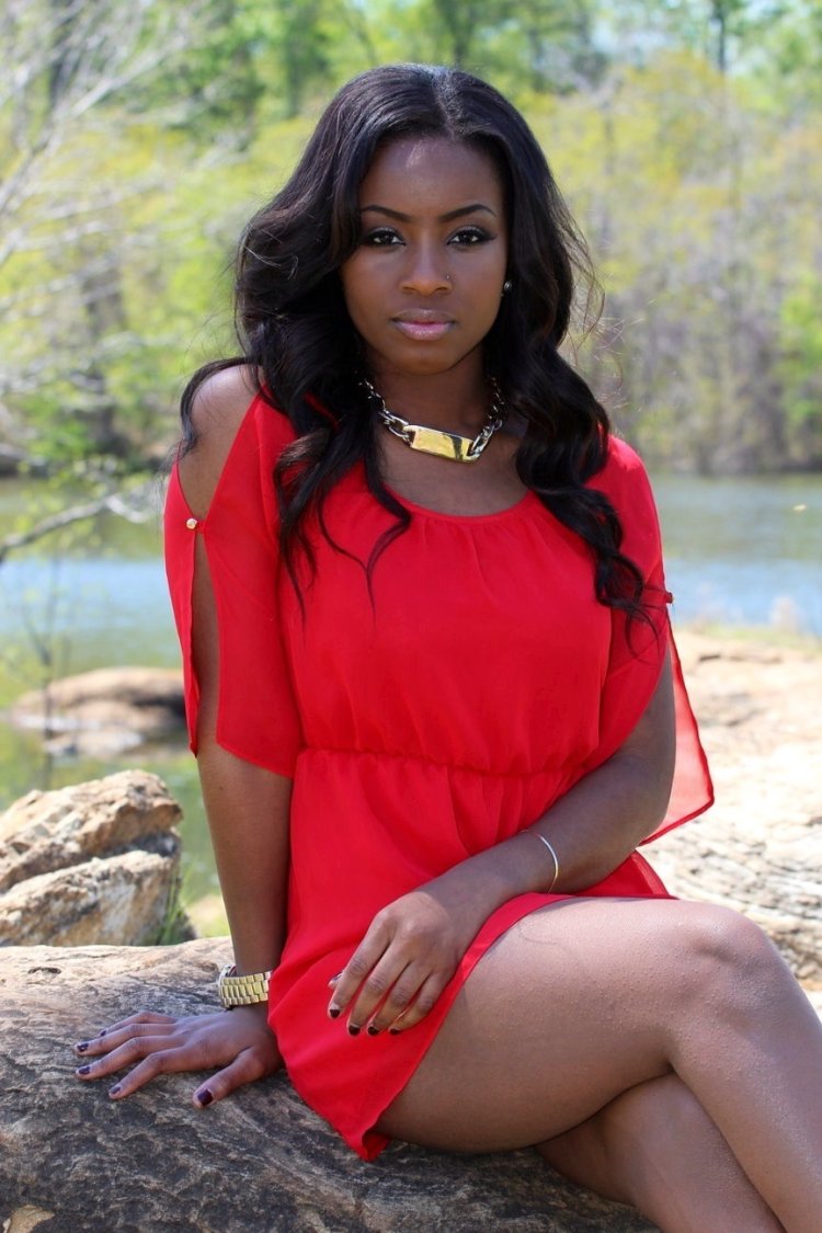 Красотка эбони Браун гетто