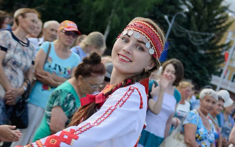 Дарина Варшавина