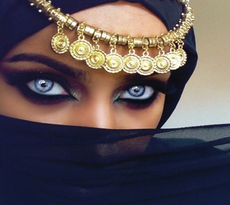 Восточные глаза