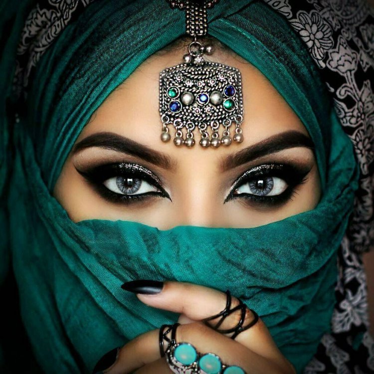 Сабина Байсакова восточные глаза