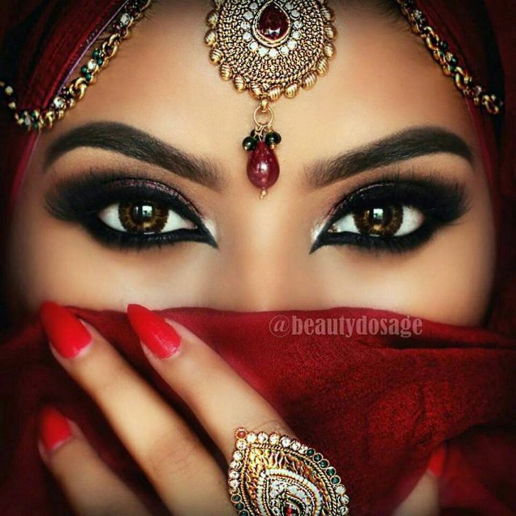 Сабина Байсакова восточные глаза 1280x740