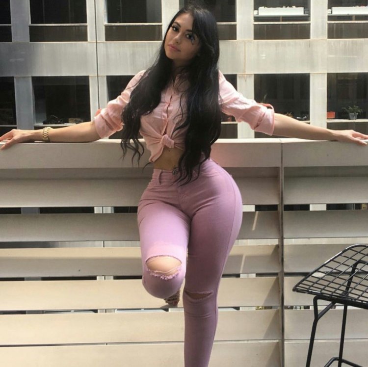 Модель jailyne ojeda