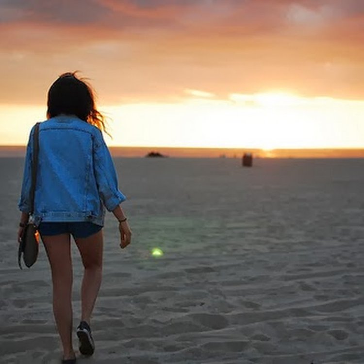 Девушка на пляже