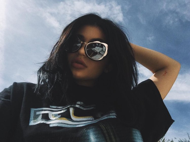 Топовые девушки в очках