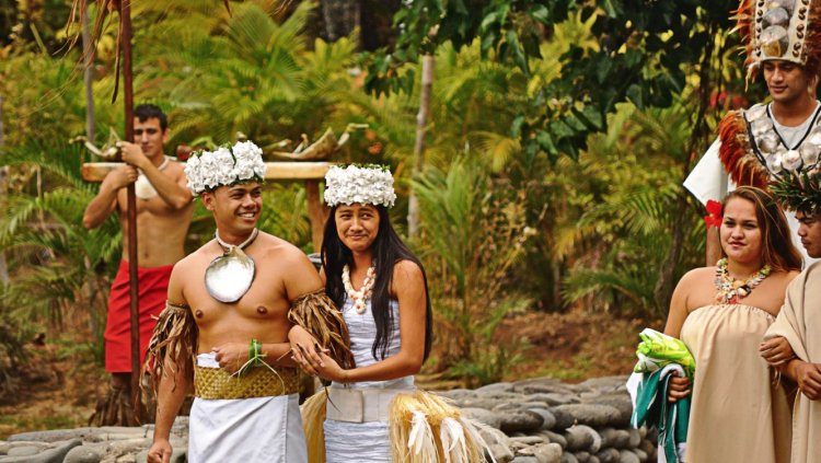 Майя Мюллер Tattoo girls