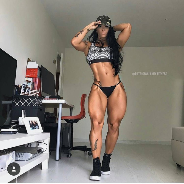 Спортивные женские ноги