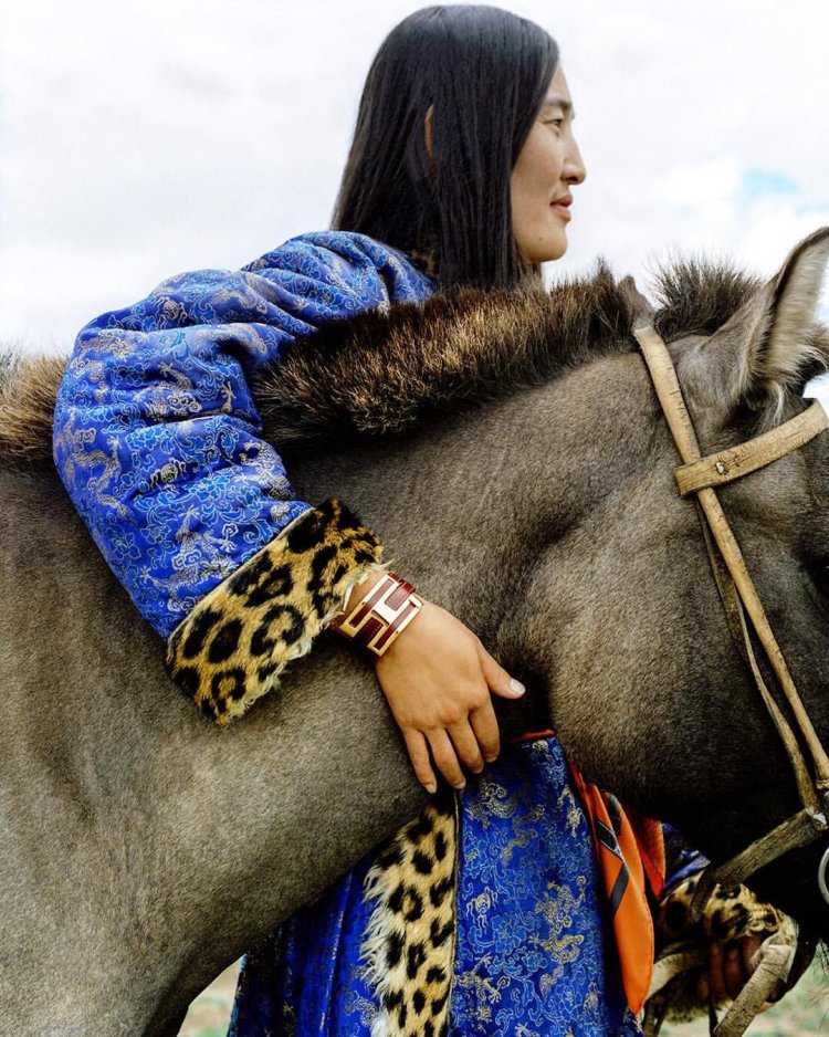 А.Түмэн-Өлзий - монгольская певица.