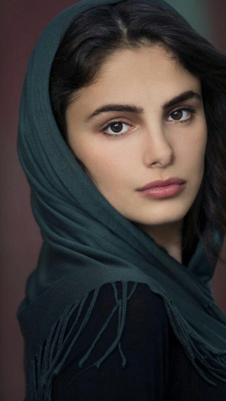 Турчанка Элиф Коджаман