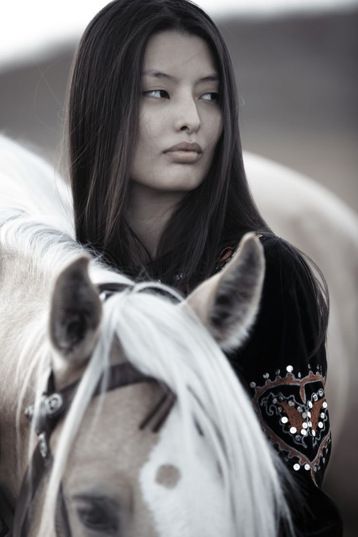 Фотосессия индейцы девушка на лошади