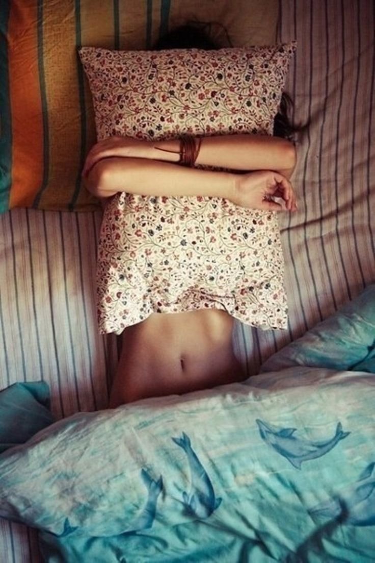 Девочки в постели