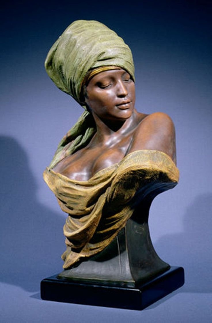 Фигура африканской женщины