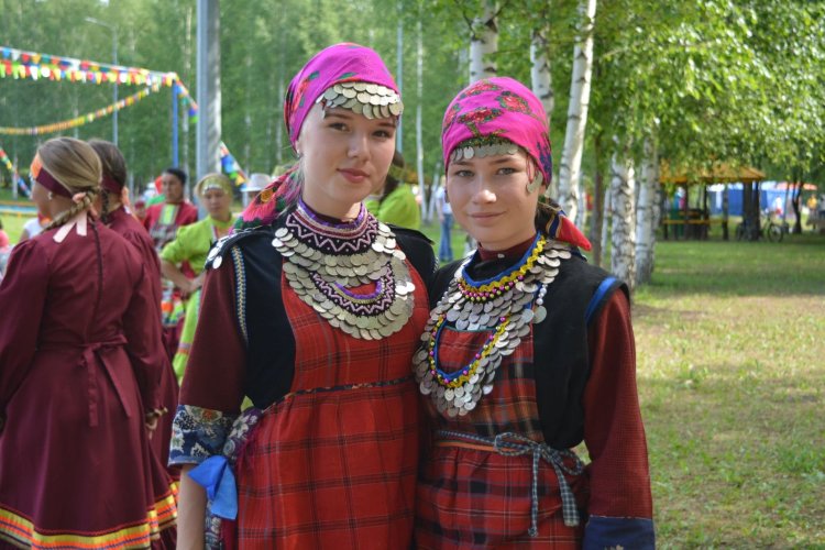 Национальный костюм закамских удмуртов