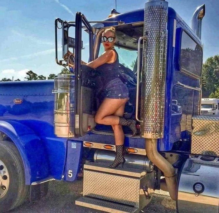 Фотосессия с грузовиками