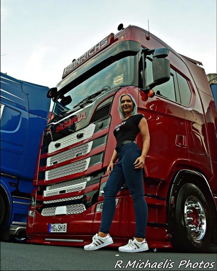 Мишель Монахэн дальнобойщица