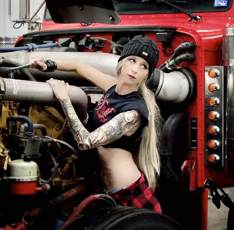 Шелби дальнобойщица