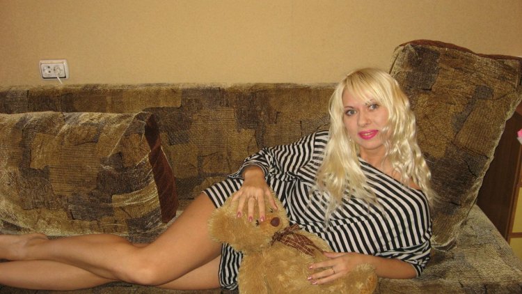 Зрелая блондинка частное