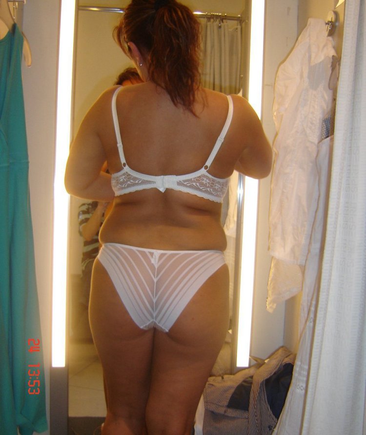 Полные женщины в белых трусах