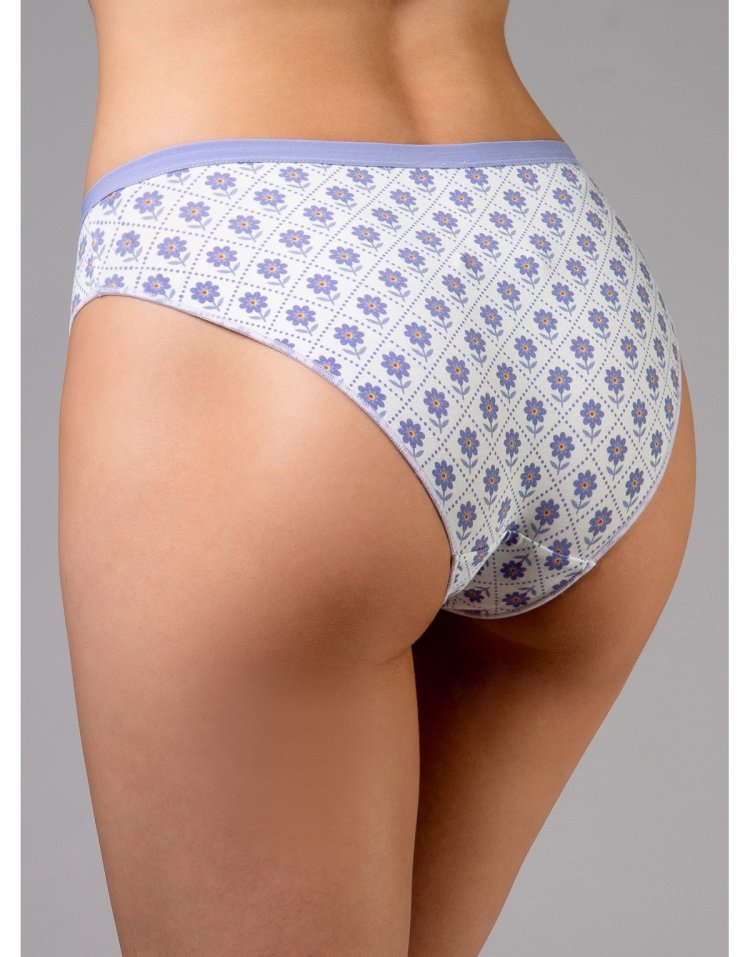 Девушки в белых трусиках крупно