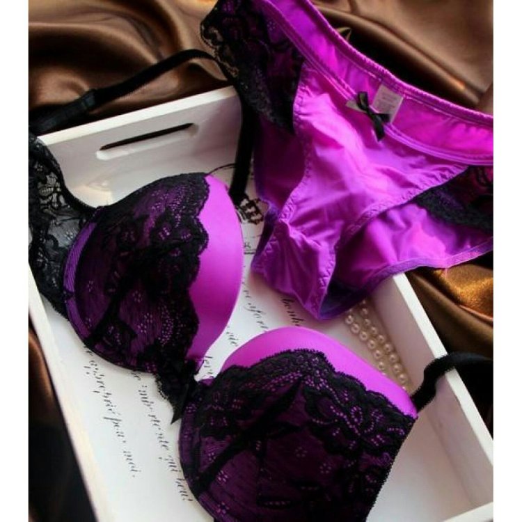 Виктория Сикрет комплект белья фиолетовый