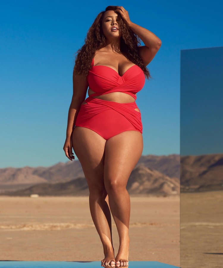 Купальник для полных женщин