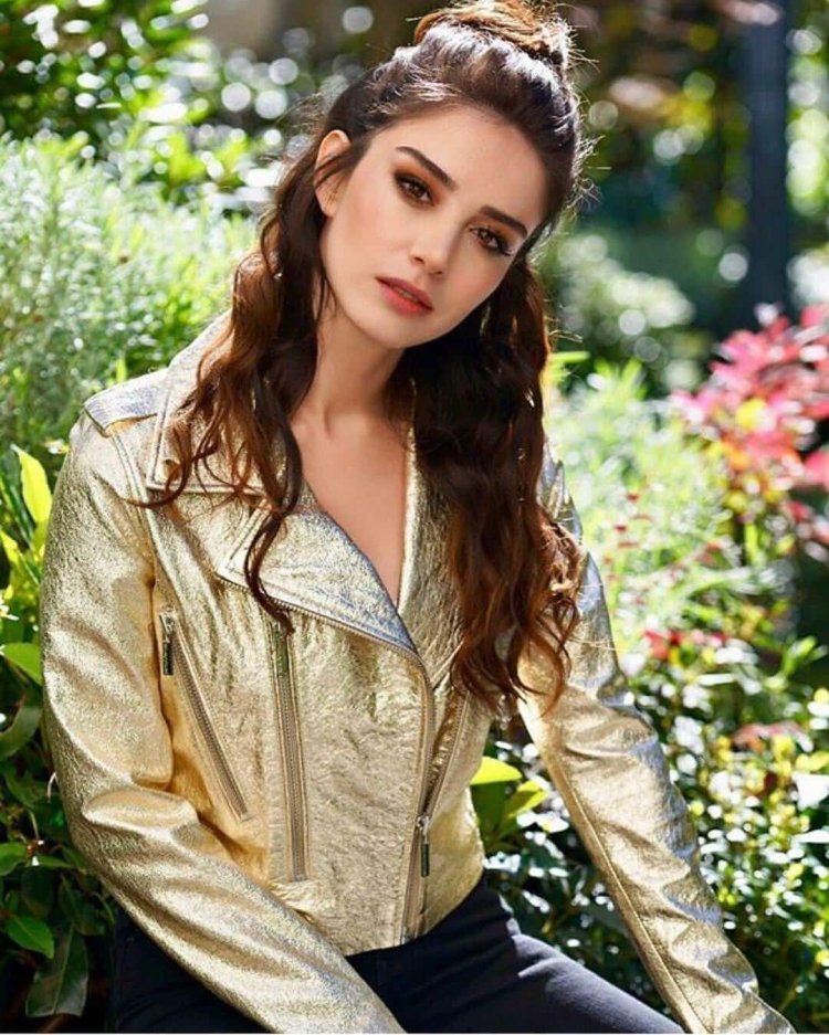 Озге Гюрель актрисы Турции