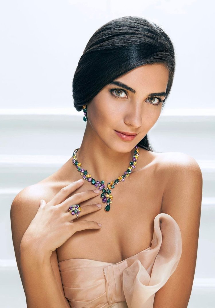 Туба Буйукустун актрисы Турции