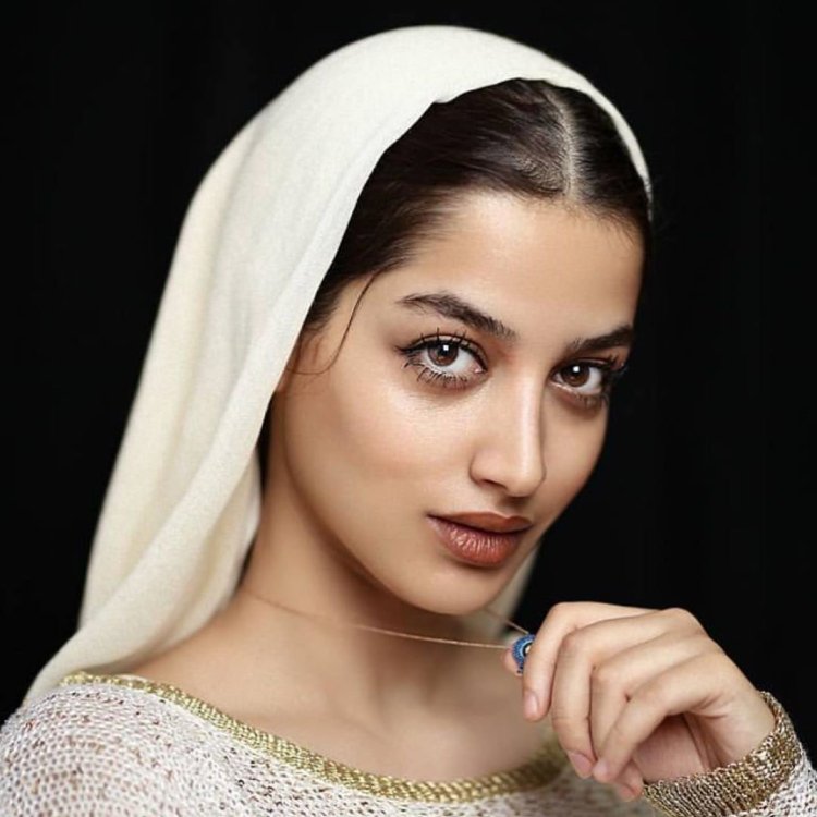 Моника грузинка