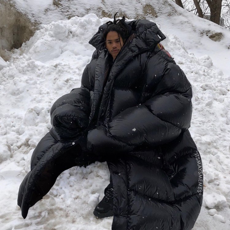 Гигантский пуховик