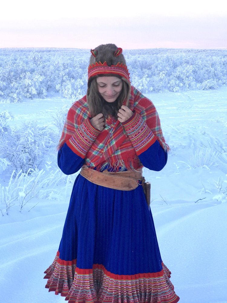 Елизавета Тихомирова саамы