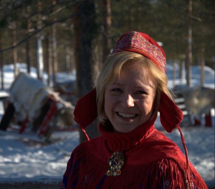 Александра Артиева саами