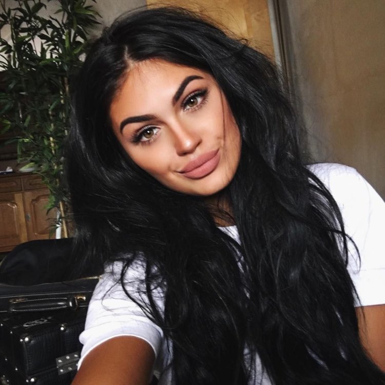 Селфи грузинских девушек