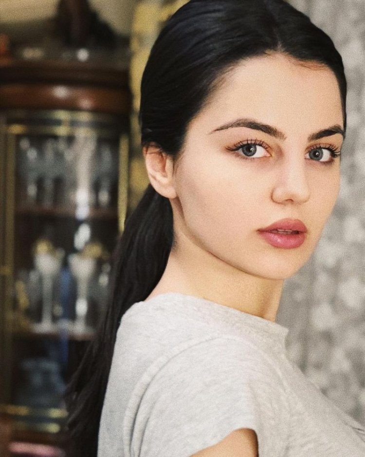 Ани вадрадян без макияжа