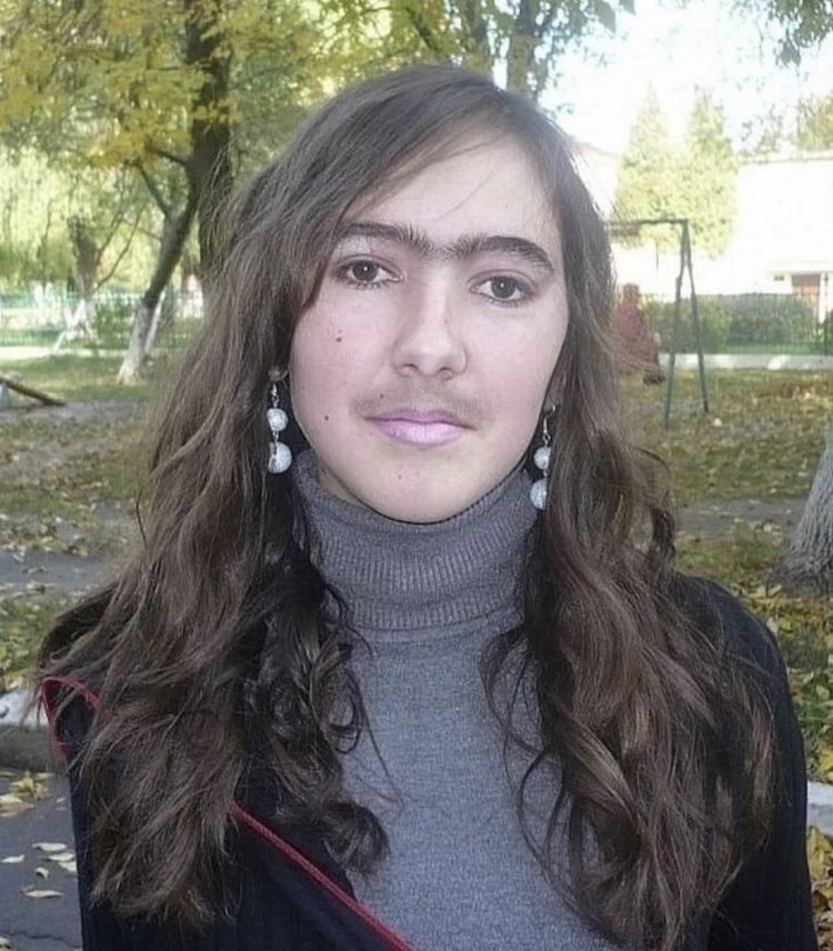 Армянская женщина с усами