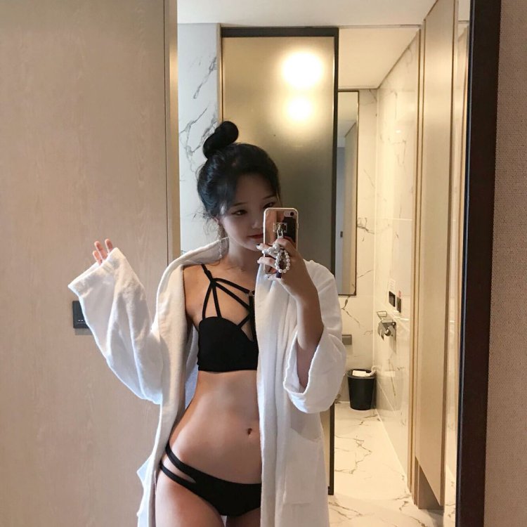 Селфи кореянок в белье