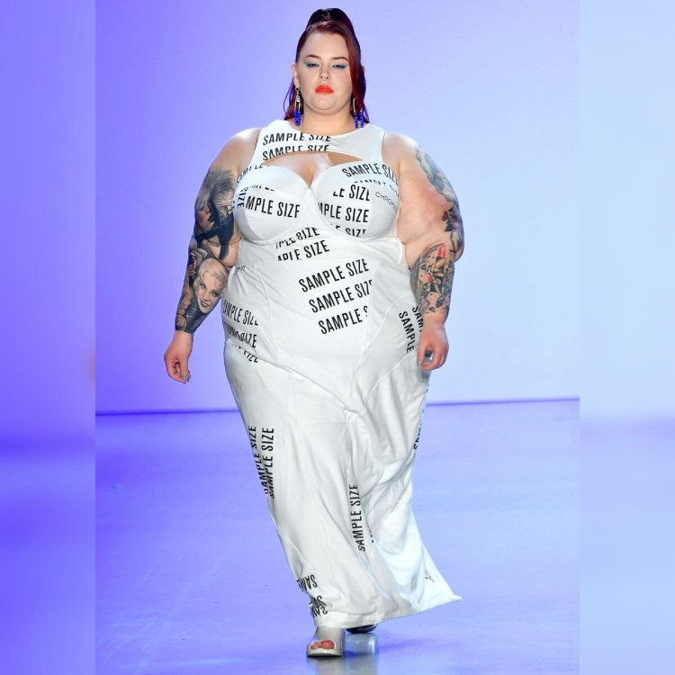 Тесс Холидей 2022