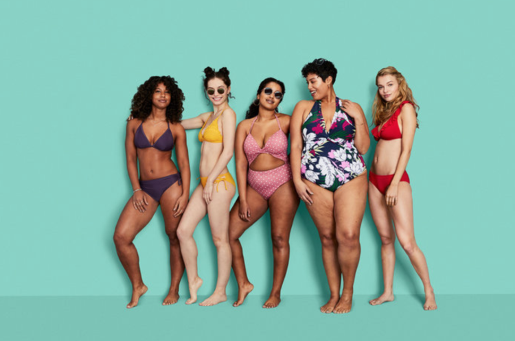 Разные типы женских фигур в купальниках