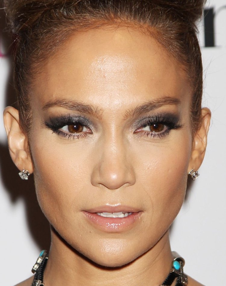 Дженнифер Лопес глаза