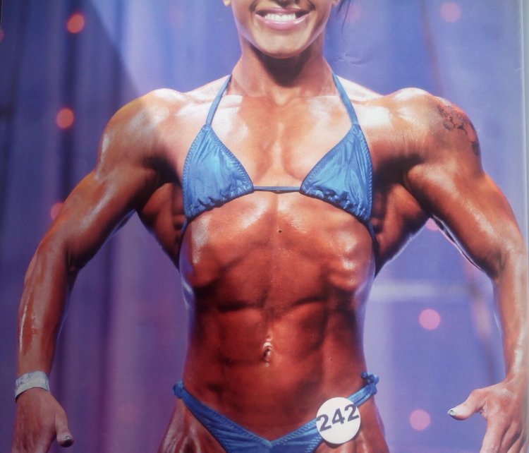 Женщины бодибилдерши спина