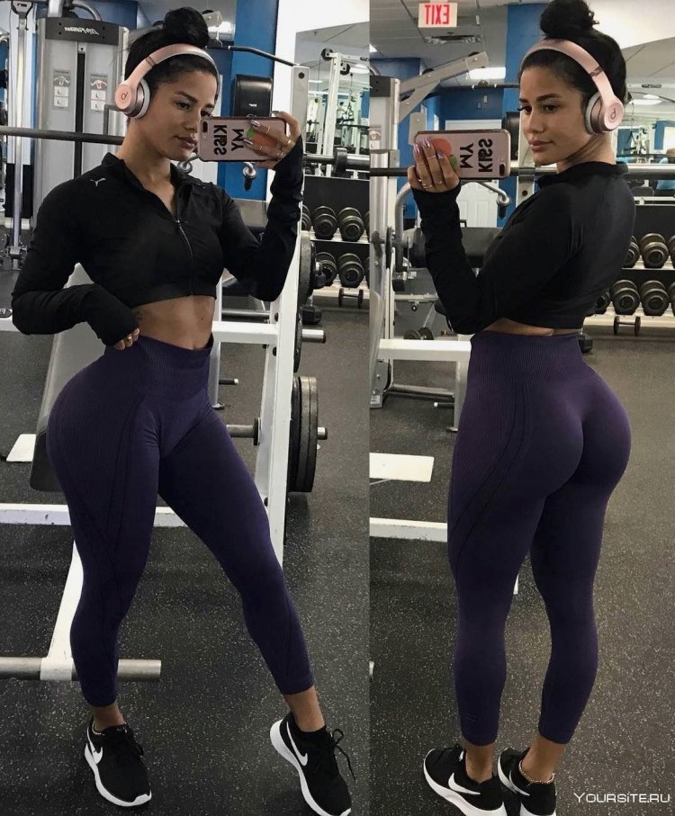 Katya Elise Henry в спортзале