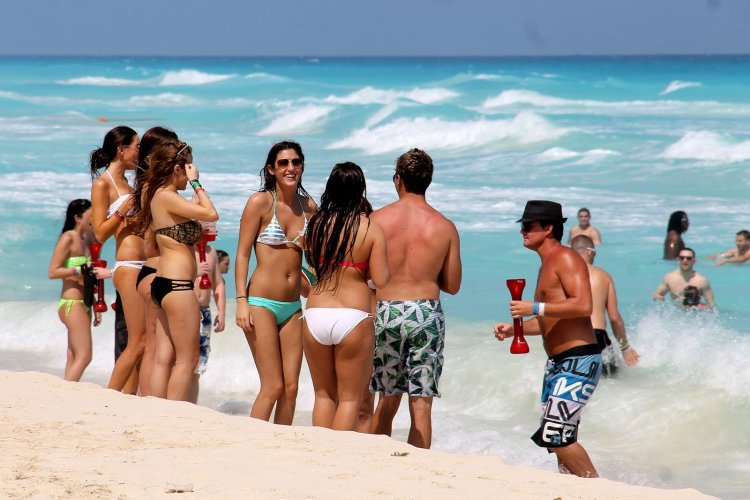 Мексика люди на пляже