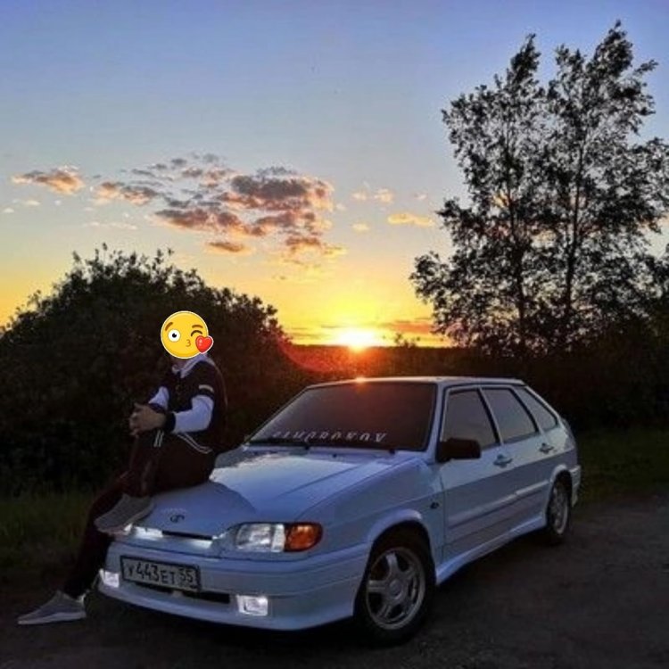 ВАЗ 2114 белая осенью