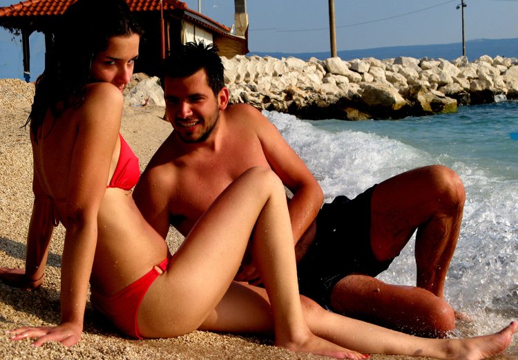 Девушка с турками