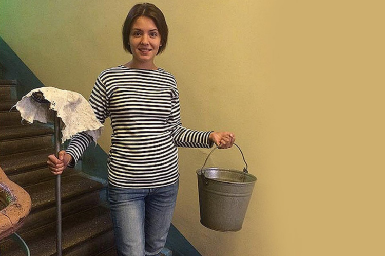 Таджичка уборщица