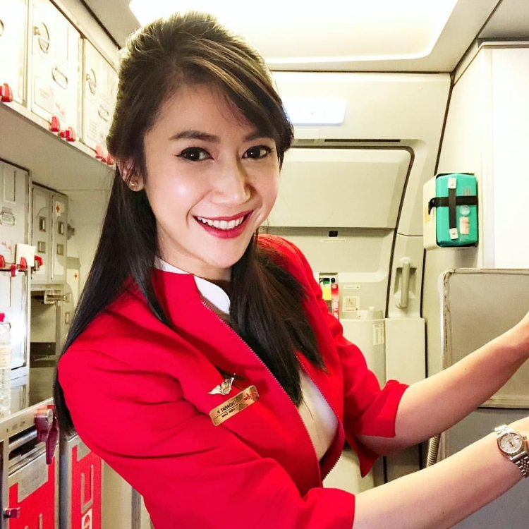 Стюардессы Виндроуз Эйрлайнз